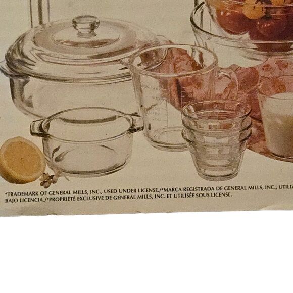 Vintage Betty Crocker New In Box (NIB) Fluted Pie Plate 8.5 X 1.5 1995 - Picture 3 of 8